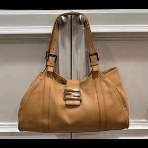 Fendi leather shoulder purse